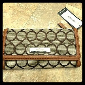 COPY - Nine West IT Girl